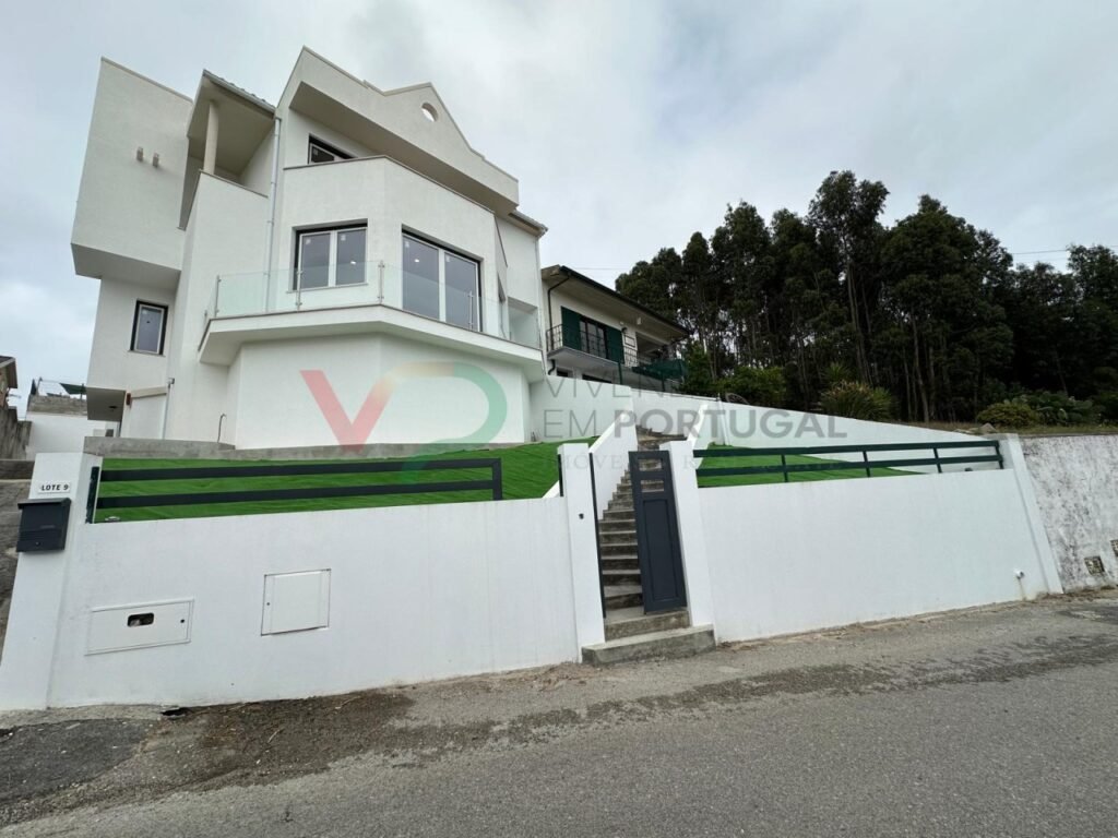 Moradia nova T4 em Cacia, Aveiro
