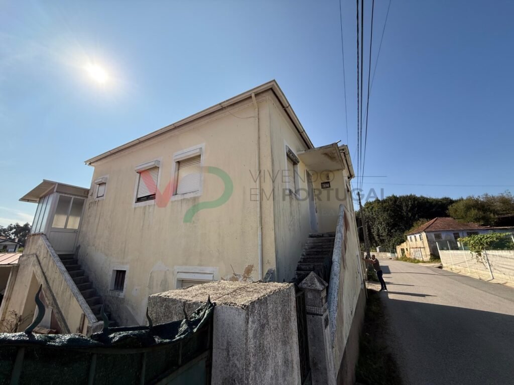 Moradia T3 duplex à venda em Sangalhos, Anadia