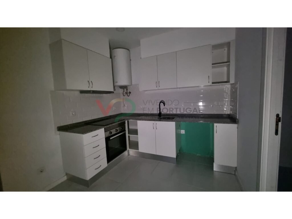 Apartamento T2 mobilado em Sangalhos