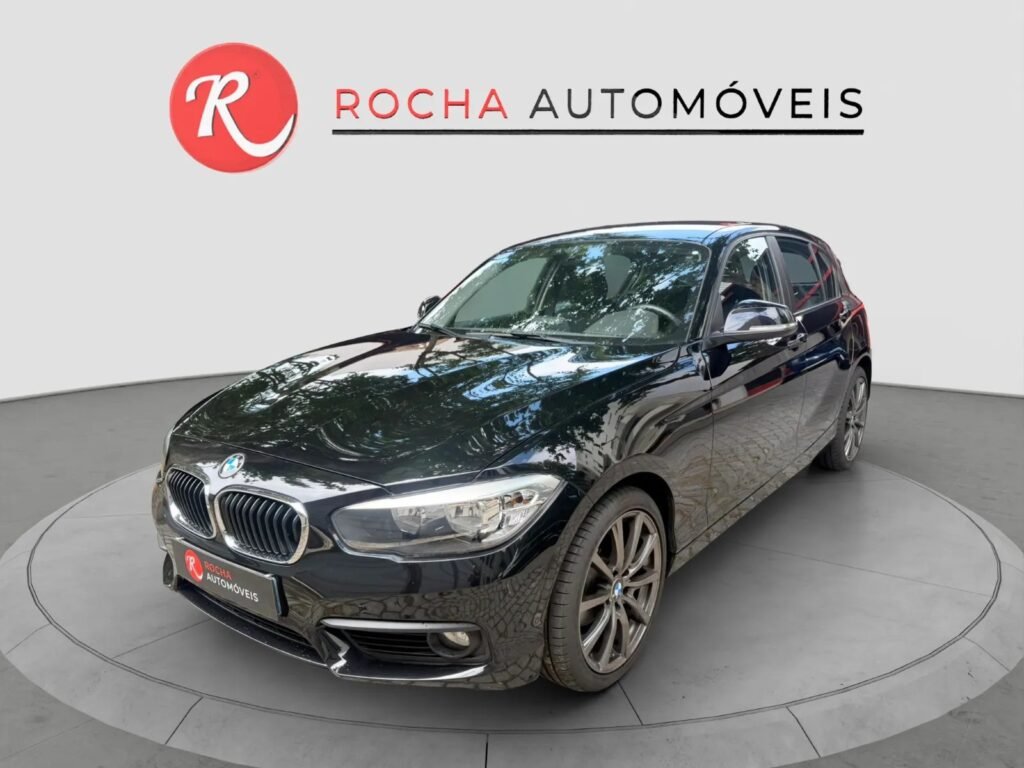 BMW 118i Advantage na Rocha Automóveis, stand de Matosinhos